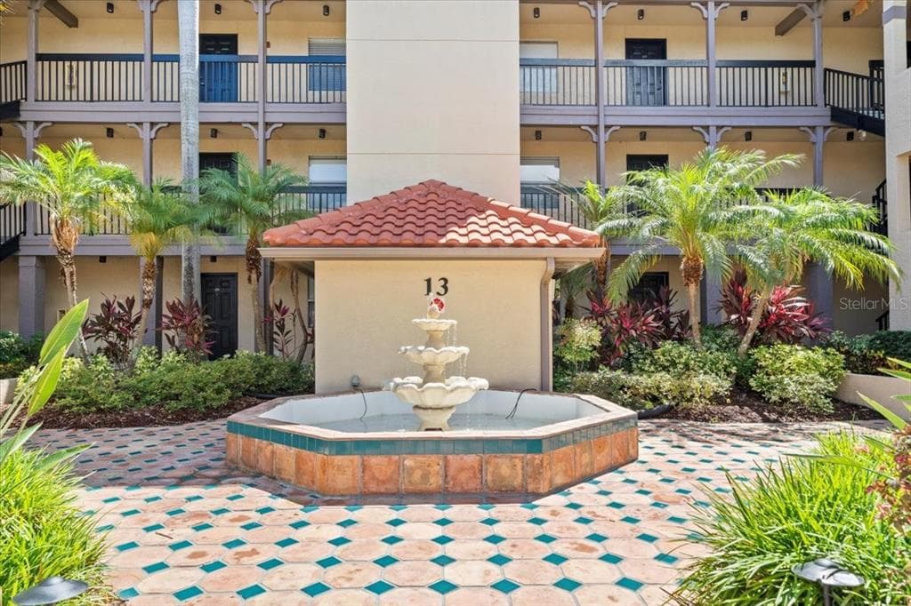 2400 FEATHER SOUND DRIVE UNIT 1332 CLEARWATER, FL 33762