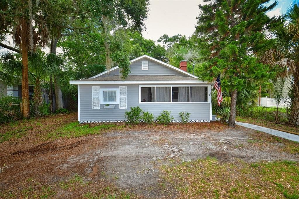 572 5TH AVENUE N SAFETY HARBOR, FL 34695