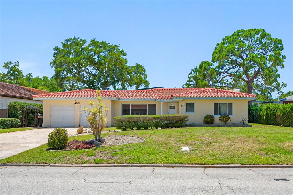 400 MONTEREY BOULEVARD NE ST PETERSBURG, FL 33704