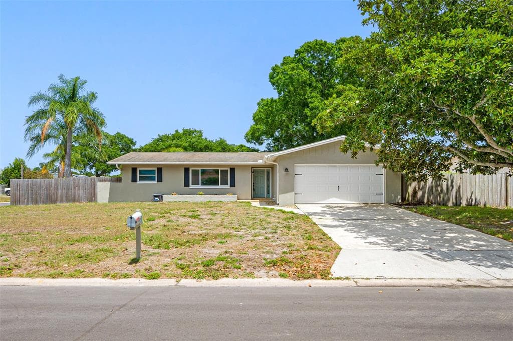 2063 DAWN DRIVE CLEARWATER, FL 33763