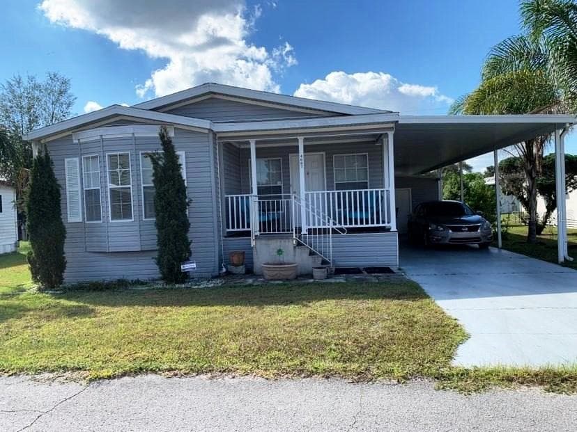 4607 ROYAL PALM DRIVE ZEPHYRHILLS, FL 33542