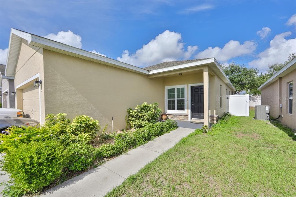 2869 WHISPERING TRAILS DRIVE WINTER HAVEN, FL 33884