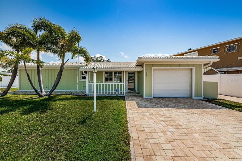 15302 HARBOR DRIVE MADEIRA BEACH, FL 33708