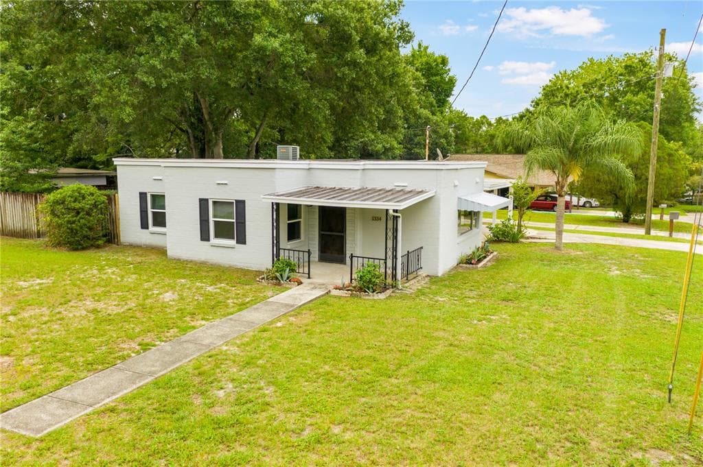 1334 ALICIA AVENUE TAMPA, FL 33604