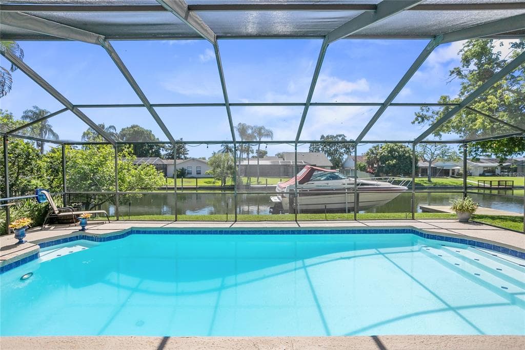 5819 SCHOONER WAY TAMPA, FL 33615