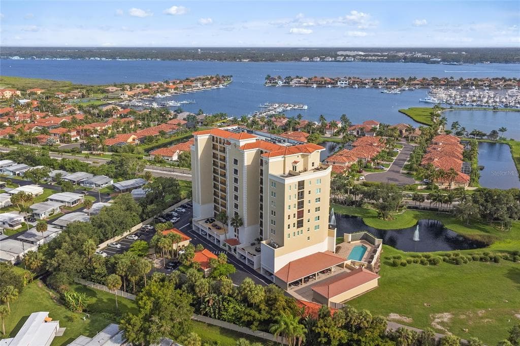 501 HABEN BOULEVARD UNIT 202 PALMETTO, FL 34221