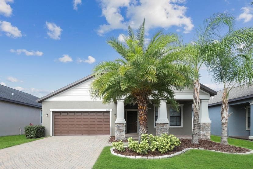10129 COUNT FLEET DRIVE RUSKIN, FL 33573