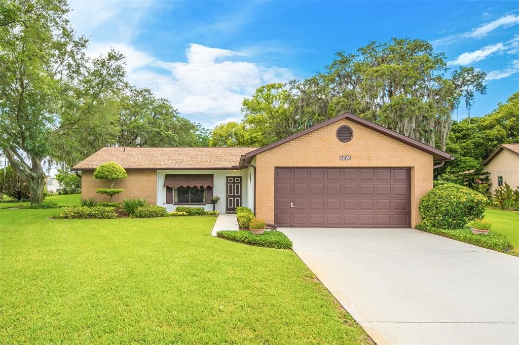 6826 HILLS DRIVE NEW PORT RICHEY, FL 34653