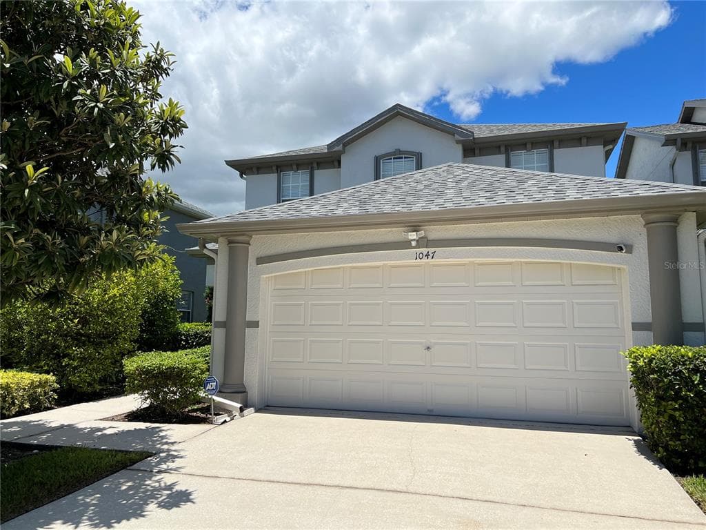 1047 PASEO DEL RIO NE