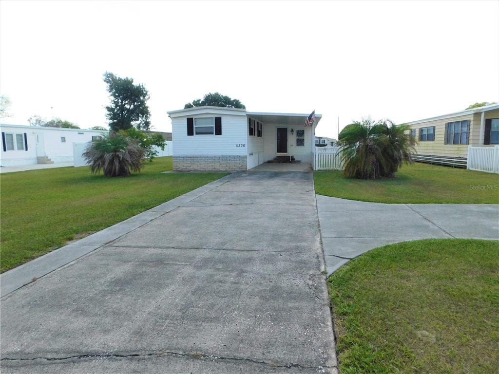 5336 DEAN DAIRY ROAD ZEPHYRHILLS, FL 33541