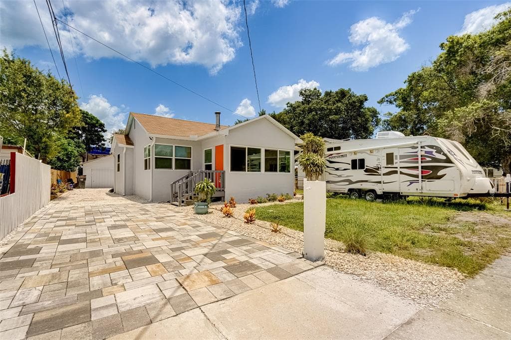 5709 35TH STREET N ST PETERSBURG, FL 33714