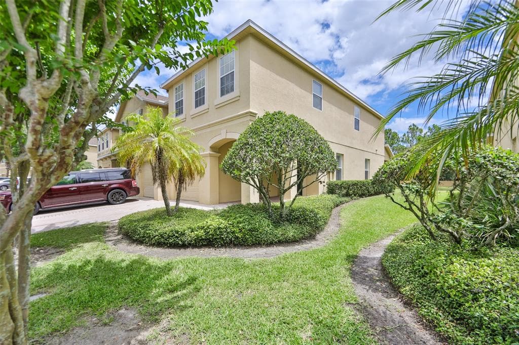 9224 RIVER ROCK LANE