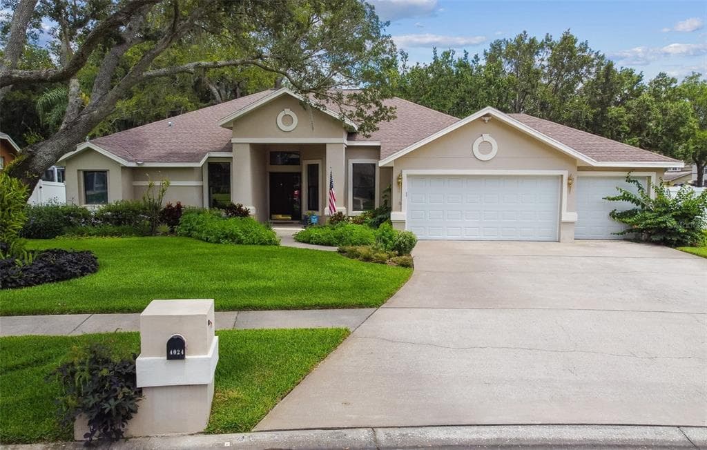 4024 EAGLES NEST DRIVE VALRICO, FL 33596