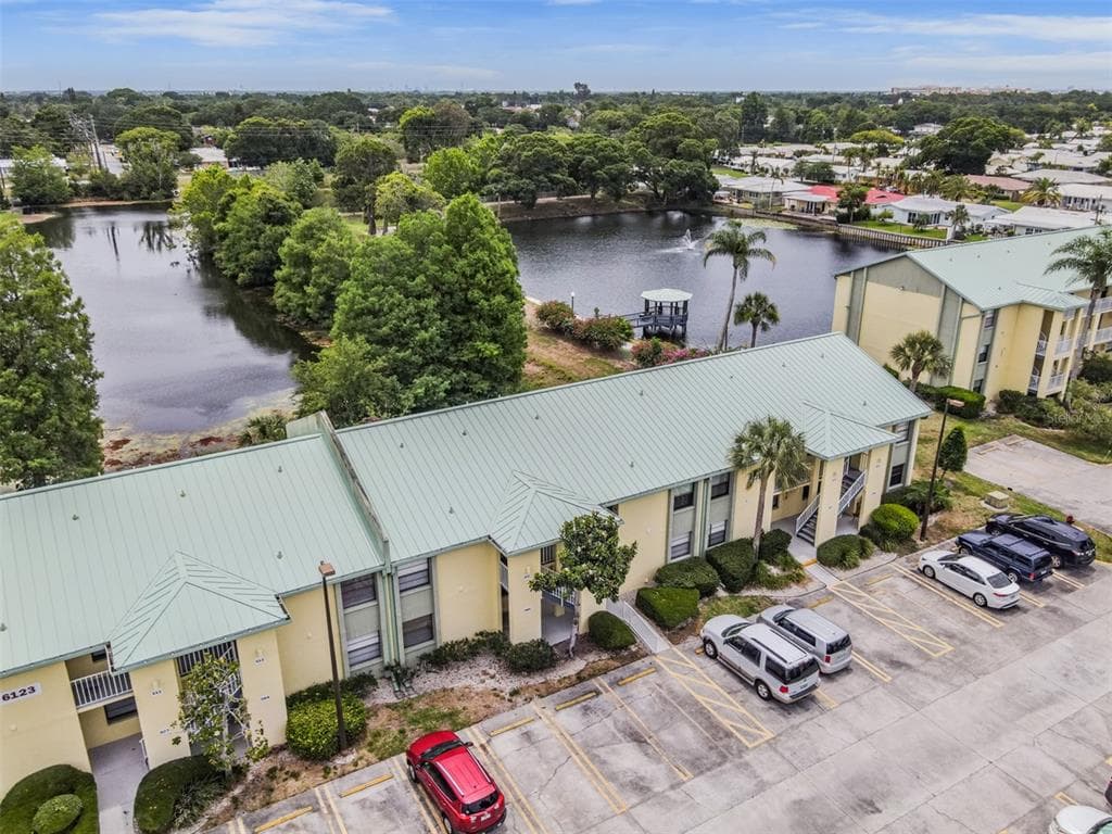 6125 113TH STREET N UNIT 514 SEMINOLE, FL 33772