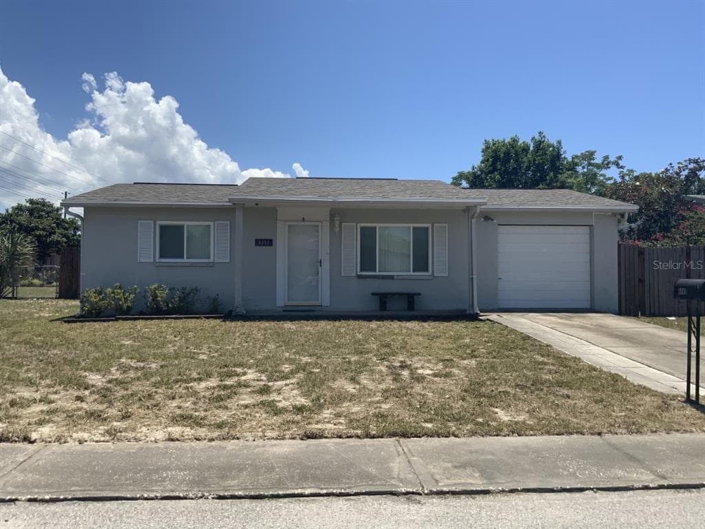 8052 PENWOOD DRIVE PORT RICHEY, FL 34668