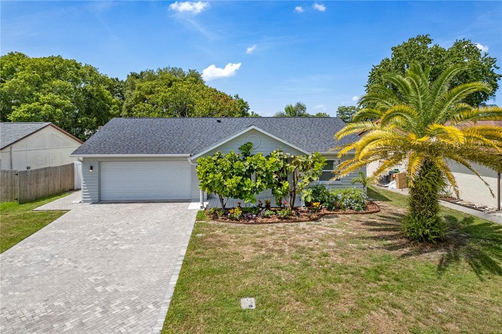 7900 CAYUGA DRIVE NEW PORT RICHEY, FL 34653