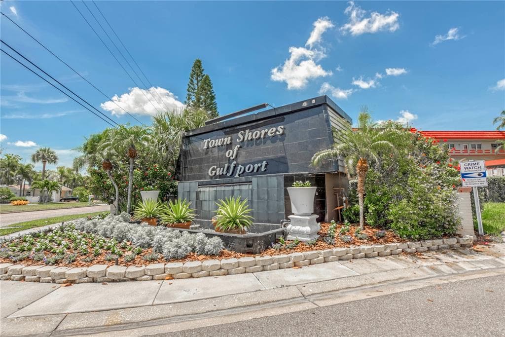 6020 SHORE BOULEVARD S UNIT 904 GULFPORT, FL 33707
