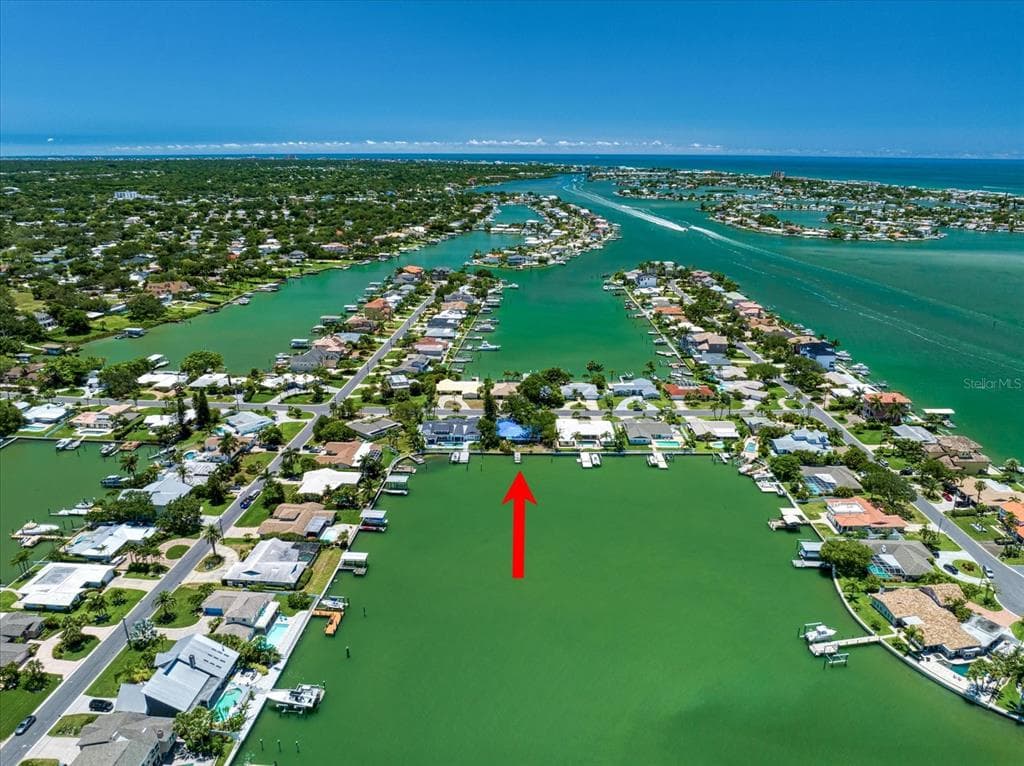 604 PALM DRIVE LARGO, FL 33770