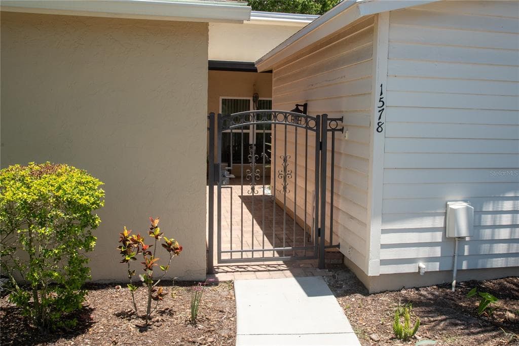 1578 GLEN COURT DUNEDIN, FL 34698