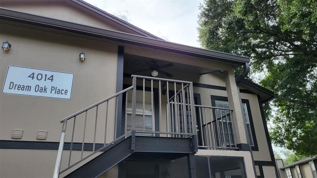 4014 DREAM OAK PLACE UNIT 201 TAMPA, FL 33613