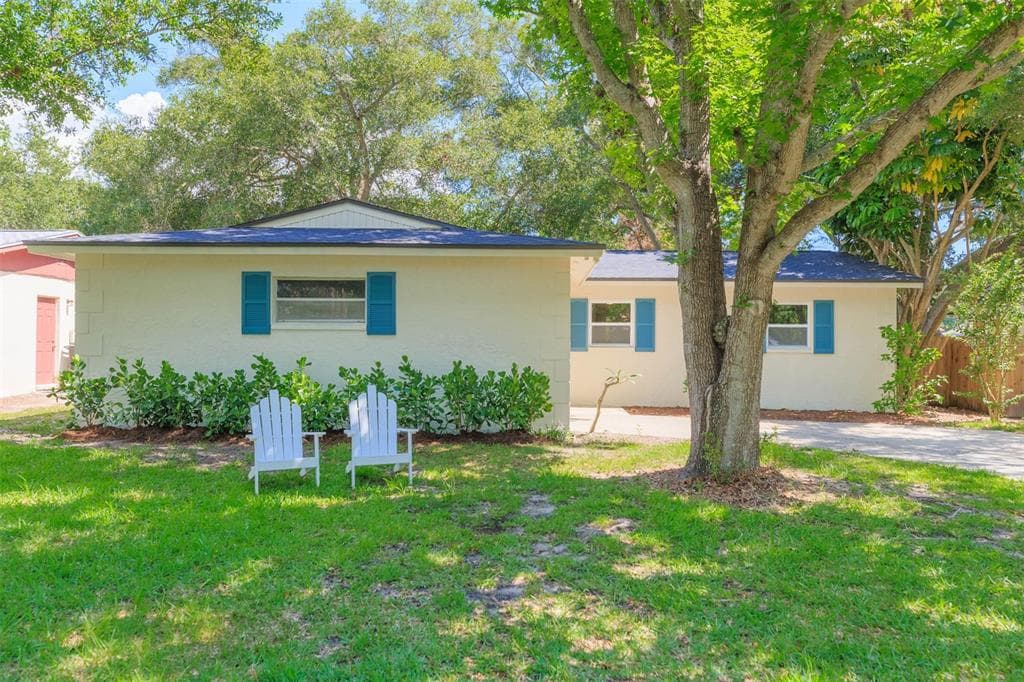 3026 HILLSDALE AVENUE LARGO, FL 33774