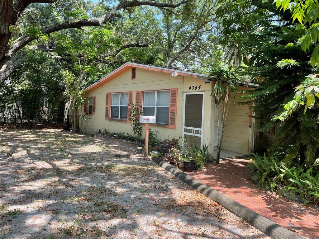 4344 10TH AVENUE S ST PETERSBURG, FL 33711