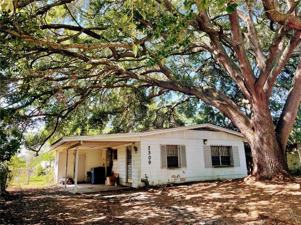 2309 E LIBERTY STREET TAMPA, FL 33612