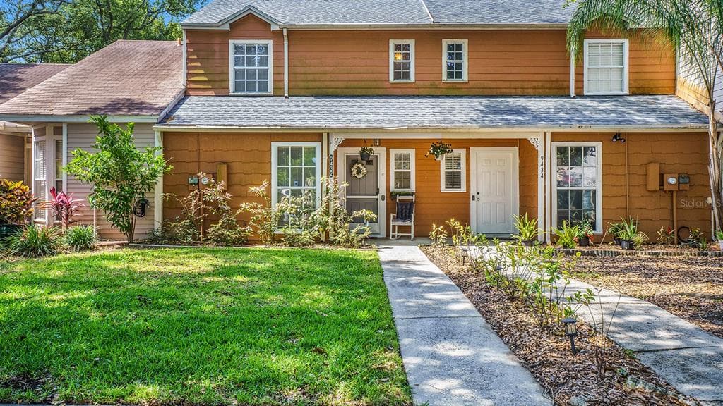 9432 FOREST HILLS CIRCLE TAMPA, FL 33612