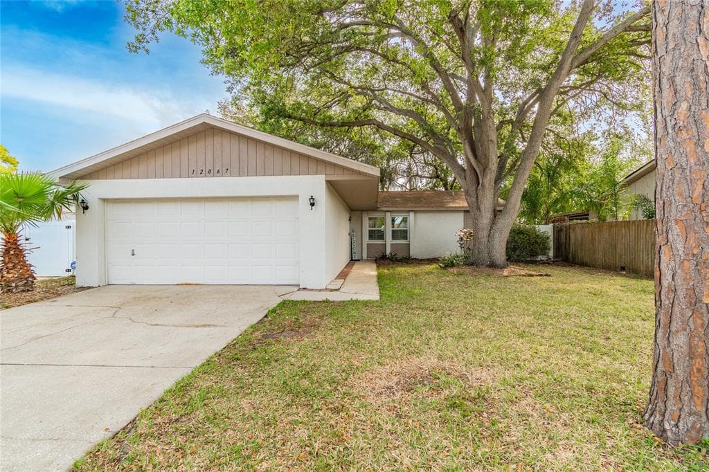 12067 72ND WAY LARGO, FL 33773