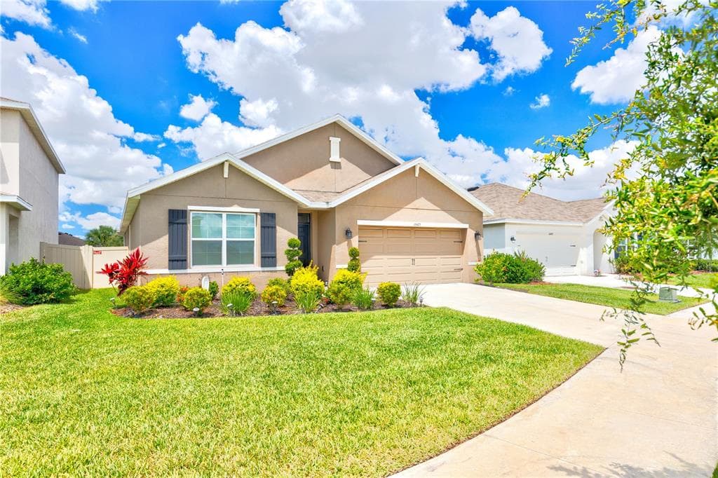 16425 LITTLE GARDEN DRIVE WIMAUMA, FL 33598