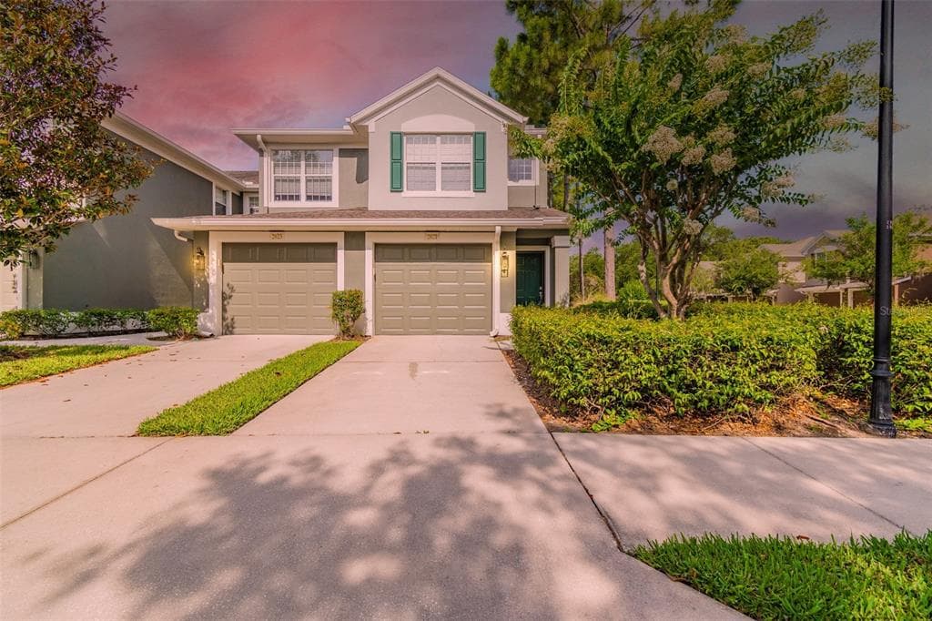 2021 KINGS PALACE DRIVE RIVERVIEW, FL 33578