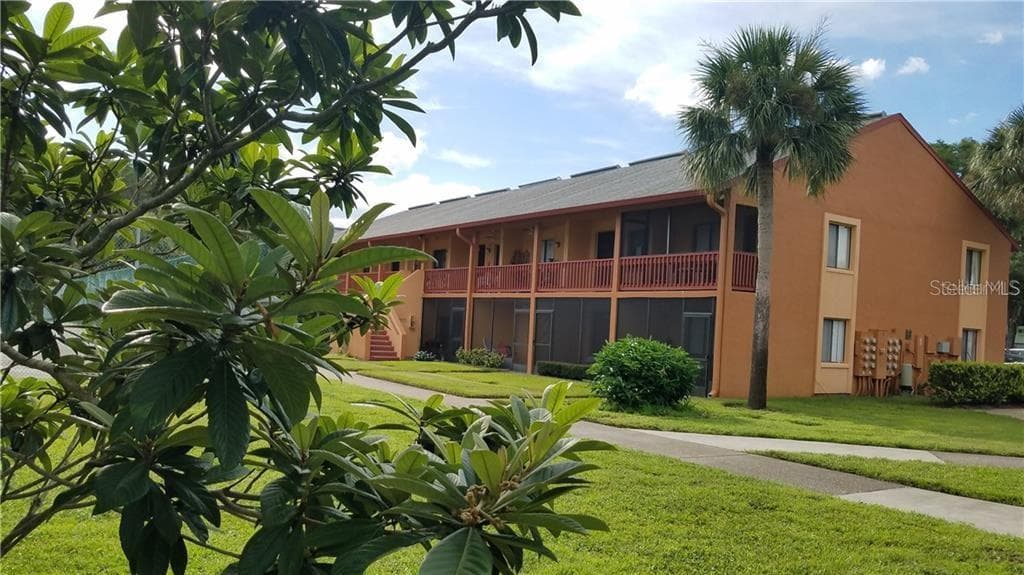 20853 HAULOVER COVE UNIT A12 LUTZ, FL 33558