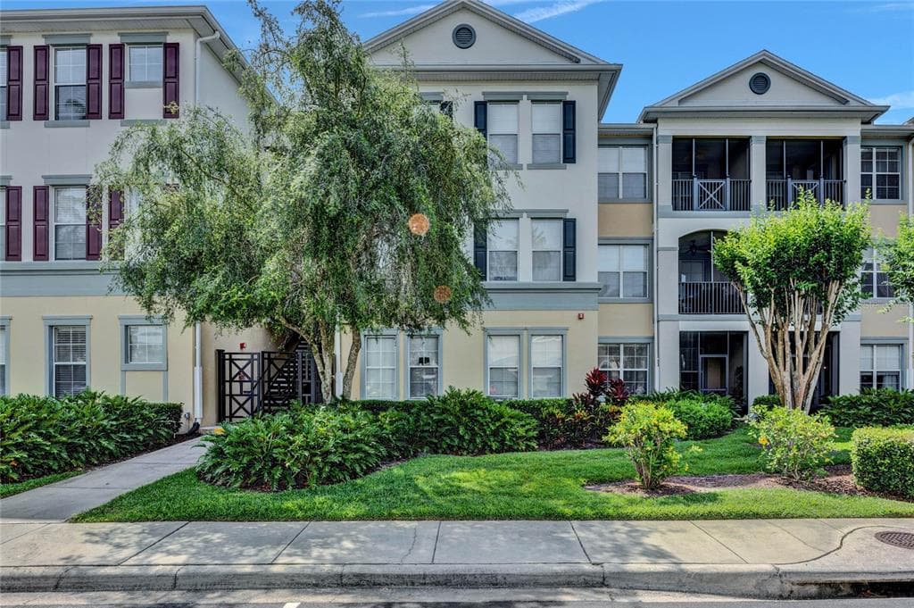 8180 BOAT HOOK LOOP UNIT 206 WINDERMERE, FL 34786