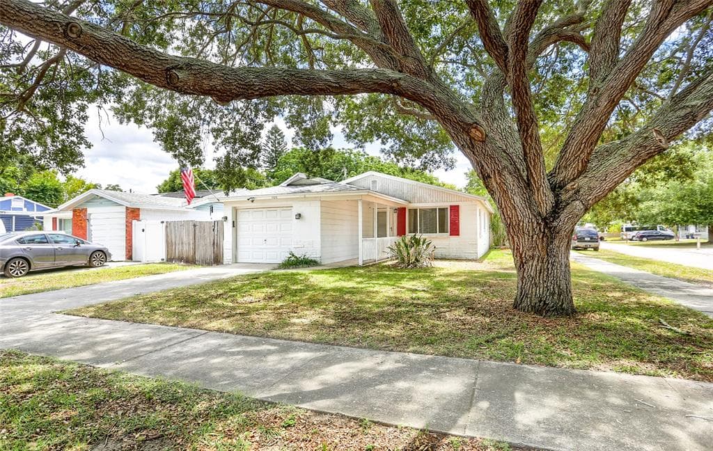 1120 55TH STREET S GULFPORT, FL 33707
