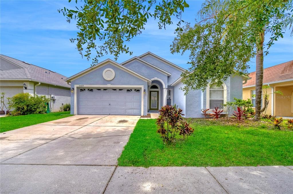 21839 WAVERLY SHORES LANE LAND O LAKES, FL 34637
