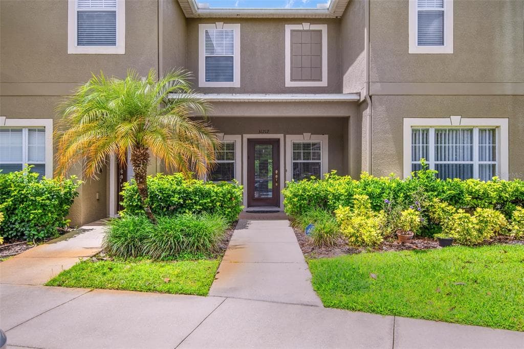 31212 FLANNERY COURT WESLEY CHAPEL, FL 33543