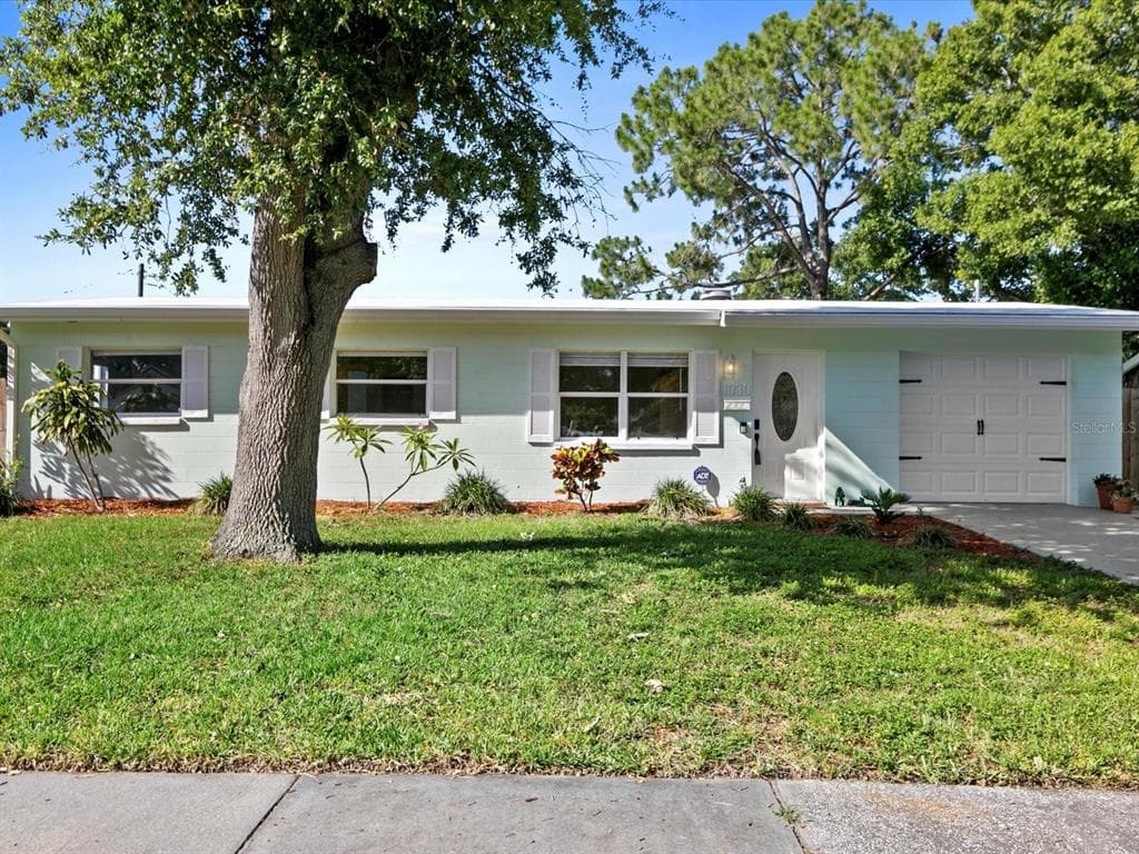 1030 53RD AVENUE N ST PETERSBURG, FL 33703