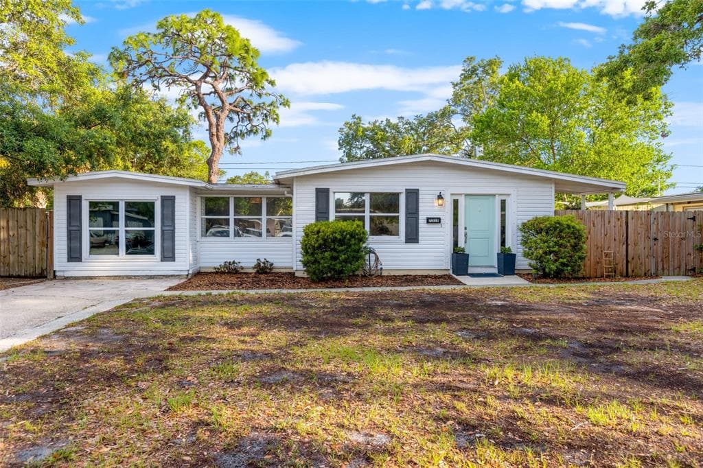 7318 11TH AVENUE N ST PETERSBURG, FL 33710