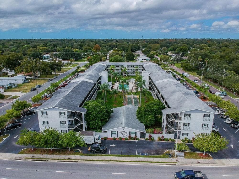 4050 4TH STREET N UNIT 117 ST PETERSBURG, FL 33703