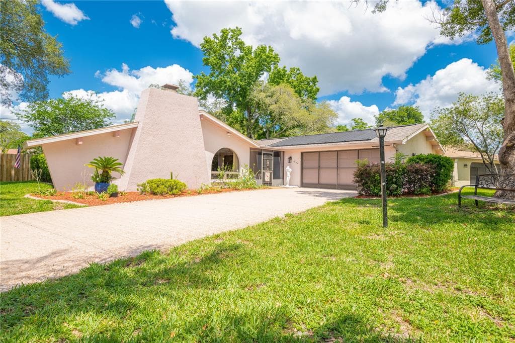 8603 VICKSBURG ROAD