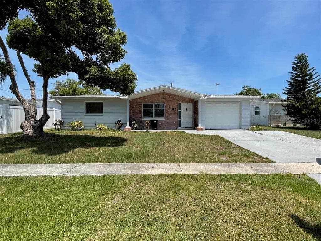 2138 LYRA DRIVE HOLIDAY, FL 34690