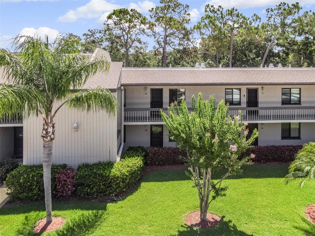 120 NINA WAY UNIT 20 OLDSMAR, FL 34677