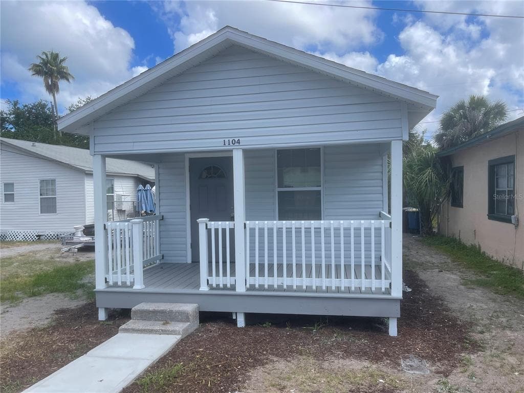 1104 CARLTON ROAD CLEARWATER, FL 33755