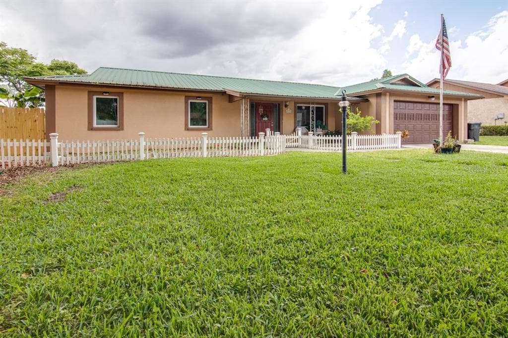912 SHANGRI LA DRIVE SEFFNER, FL 33584