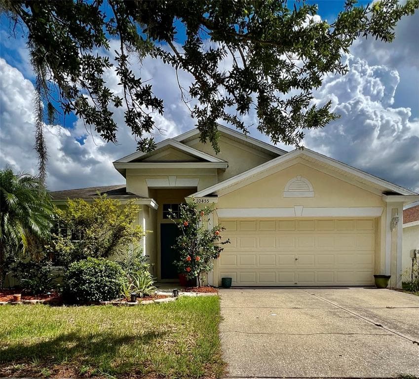 10455 HUNTERS HAVEN BOULEVARD RIVERVIEW, FL 33578