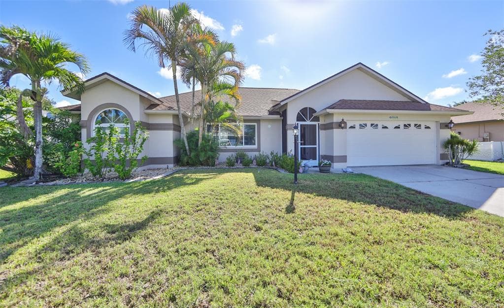2313 APPALOOSA CIRCLE SARASOTA, FL 34240