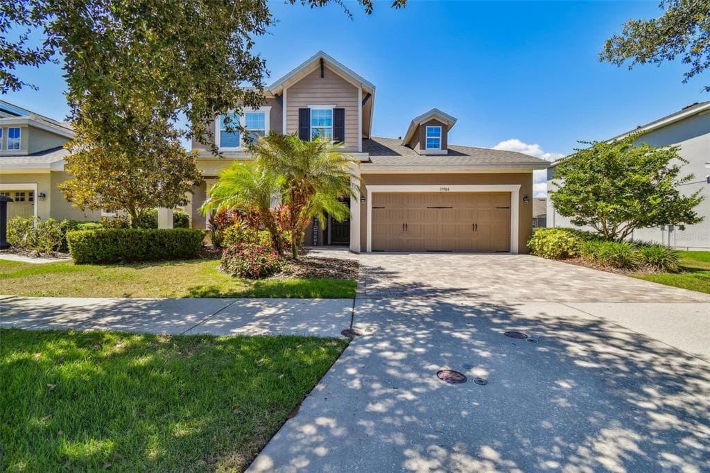 15904 STARLING CROSSING DRIVE LITHIA, FL 33547