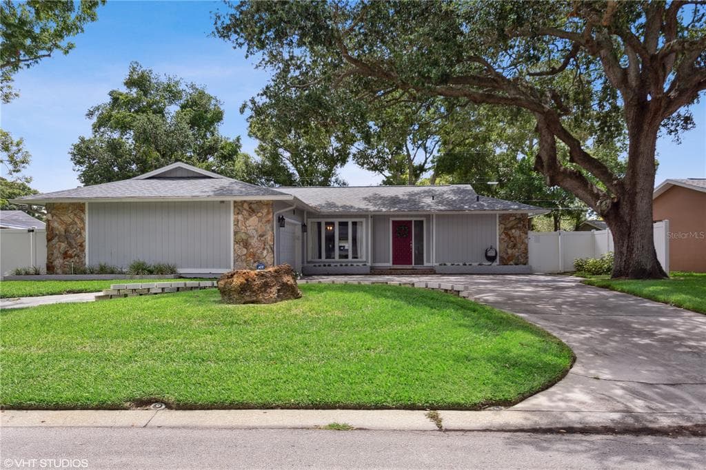 1433 S DUNCAN AVENUE CLEARWATER, FL 33756