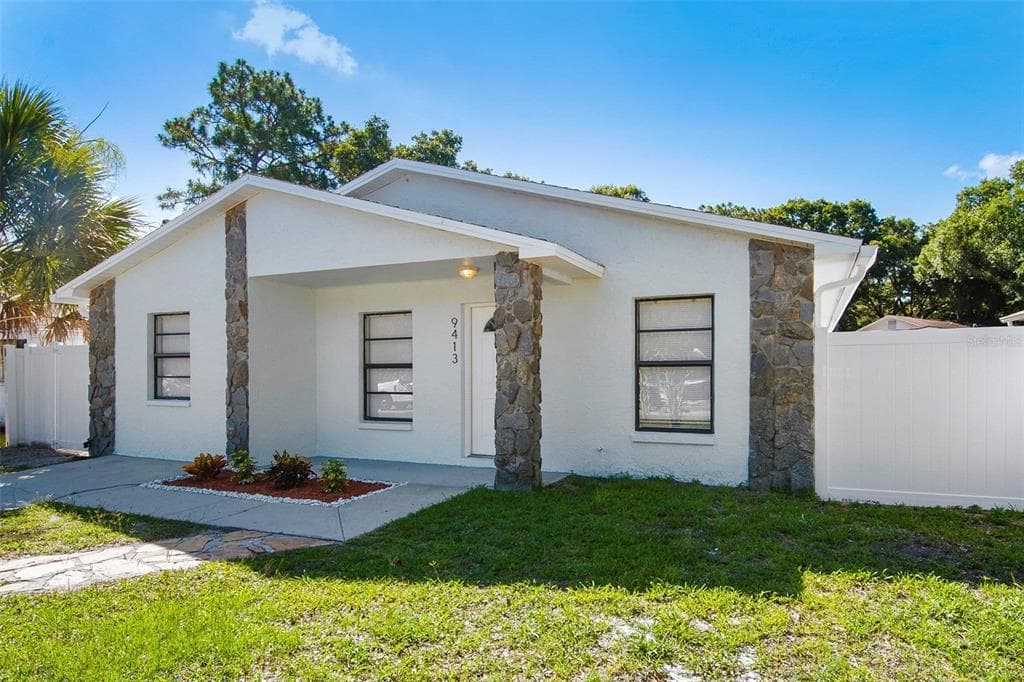 9413 N ROME CIRCLE TAMPA, FL 33612