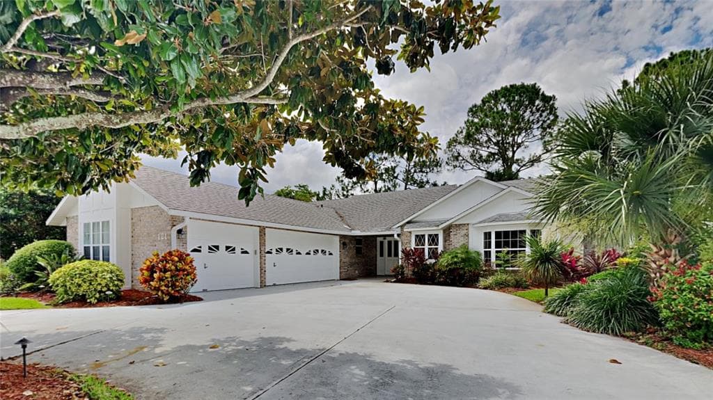 121 MALLARD LANE DAYTONA BEACH, FL 32119